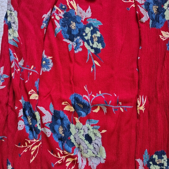 *5 for $25* Patrons Of Peace Large Red & Blue Floral Wrap Skirt w/ Tie at Waist - Picture 3 of 11